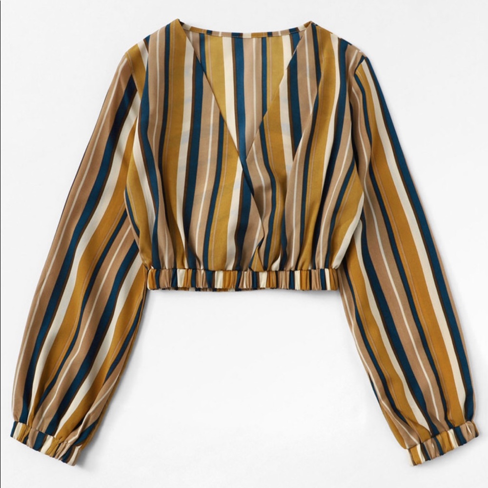Striped Crop Top - Picture 2 of 6